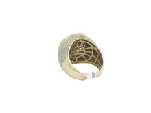 Load image into Gallery viewer, Men's 10kt Yellow Gold Diamond Ring