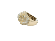 Load image into Gallery viewer, Men's 14kt Yellow Gold Diamond Ring