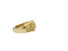 Load image into Gallery viewer, Men's 10kt Yellow Gold Diamond Ring