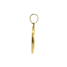 Load image into Gallery viewer, Yellow Gold Pendant with Baguette Cut Diamonds
