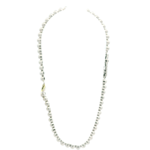 Load image into Gallery viewer, White Gold Beaded Bracelet with Diamond Cross