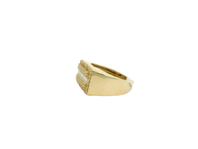 Load image into Gallery viewer, Men&#39;s 10kt Yellow Gold Diamond Ring