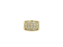 Load image into Gallery viewer, Men&#39;s 10kt Yellow Gold Diamond Ring