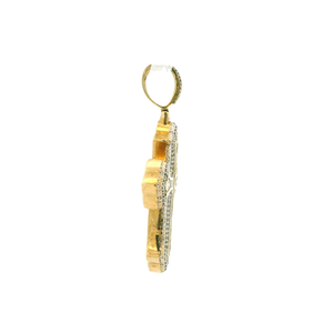 Yellow Gold Pendant with Baguette Cut Diamonds