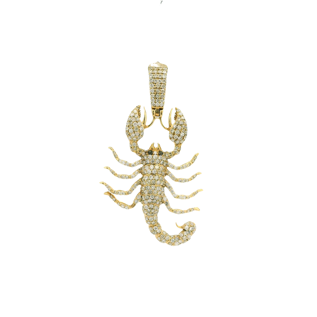 Yellow Gold Scorpion Pendant with Round Brilliant Cut Diamonds