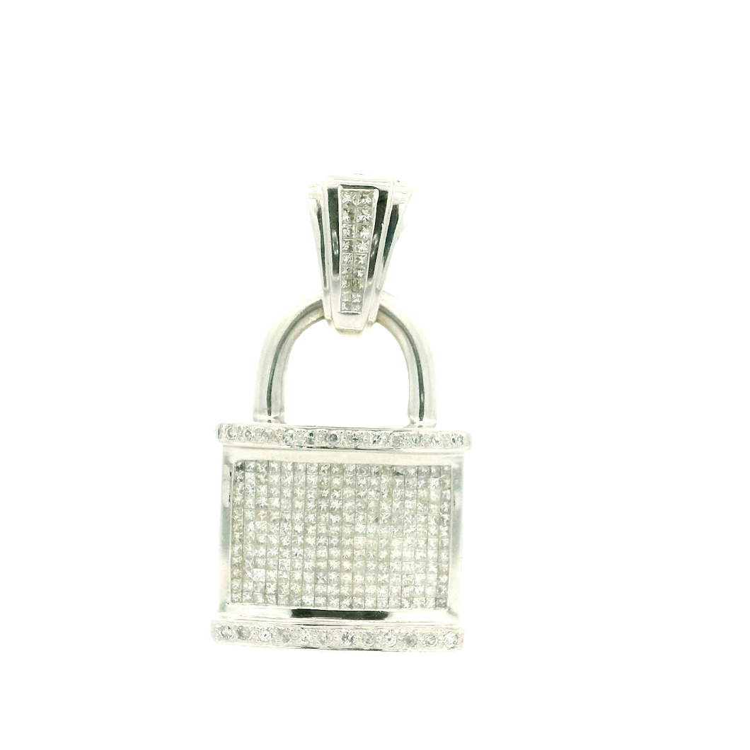 White Gold Pendant with Princess Cut Diamond