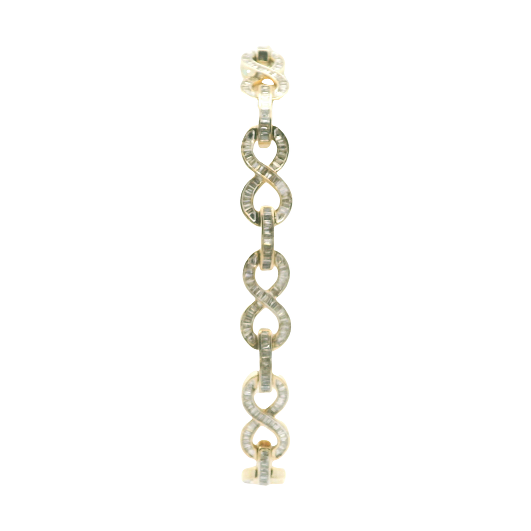 Yellow Gold Bracelet with Baguette Cut Diamonds