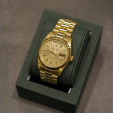 Load image into Gallery viewer, Rolex 18238 Yellow Gold Presidential