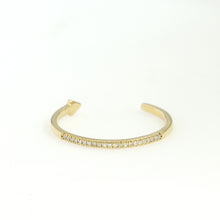 Load image into Gallery viewer, 14K Yellow Gold Arrow Band Ring 0.04 Ctw