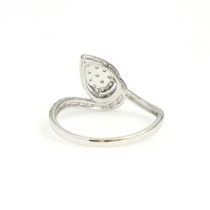 10K White Gold Pear Fashion Ring 0.25 Ctw