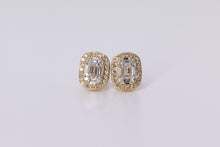 Load image into Gallery viewer, 14K Yellow Gold Baguette Earrings .75Ctw