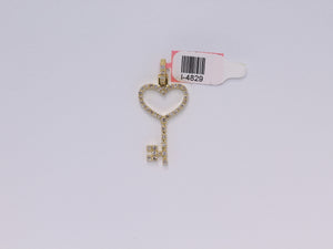 10k Yellow Gold Heart Key Pendant .950Ctw
