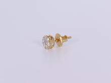 Load image into Gallery viewer, 10K Yellow Gold Flower Cluster Earrings .500Ctw